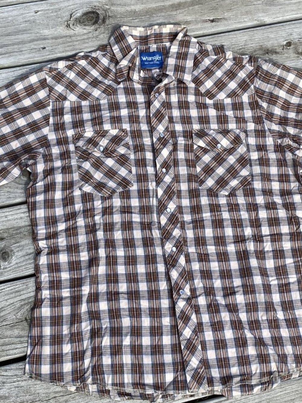 Western Wrangler Mens Shirt w/Pearl Snaps Size Large Short Sleeves Brown Plaid